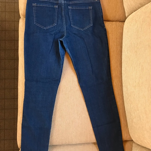 Old Navy Super Skinny Jeans - Picture 1 of 2